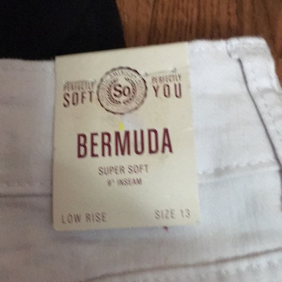 🌸Bermuda 🌸shorts🌸 - Picture 7 of 7